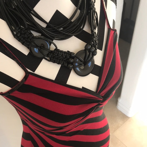 Express Top - Picture 3 of 6